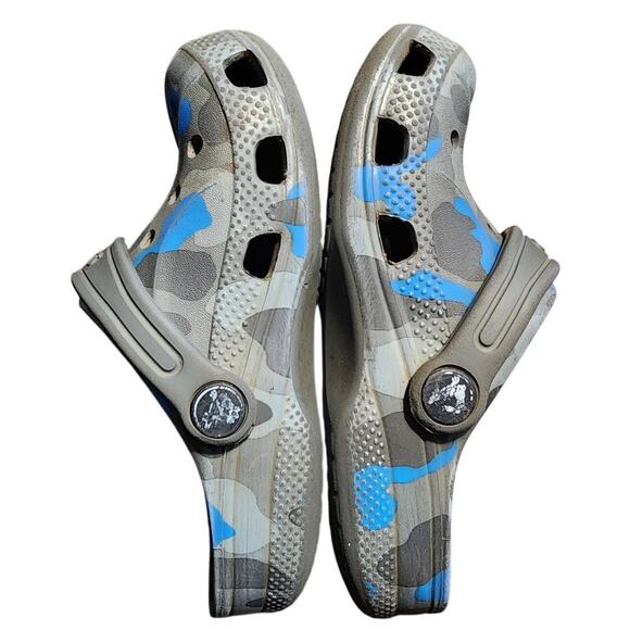 Crocs Youth Slip On Camo Clog Sandals Size C12 - Picture 3 of 6